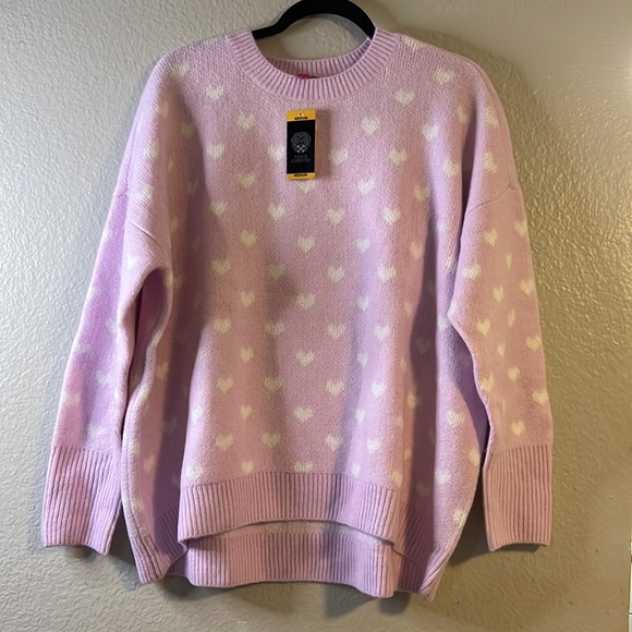 Vince Camuto all over Heart Print Over sized Pullover Sweater Size M NWT - Picture 3 of 6